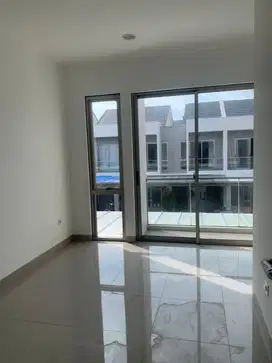 DISEWA RUMAH PIK 2 UK 4x15 CLUSTER MIAMI SUPER MURAH BAGUS JARANG ADA