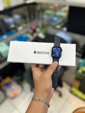 Apple watch SE Gen 2 40mm resmi ibox like new 2 minggu pakai
