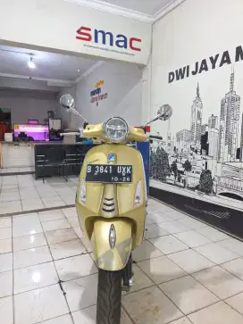 Vespa piaggio primavera 75 anniversary th 2021
