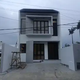 RUMAH BARU 2 LANTAI DEKAT BINTARO