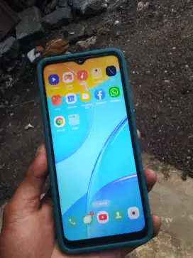 Redmi dan oppo kelengkapan hp aja