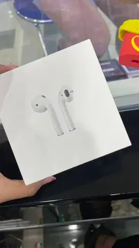 airpods gen 2  with charging case