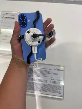 iPhone 16 Ultramarine