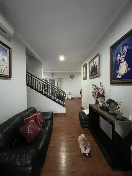DIJUAL RUMAH 2LANTAI CLUSTER MAXWELL GADING SERPONG