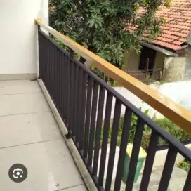 Reling tangga stanlis kaca