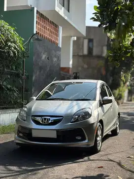 Cashh nego!! Low km Honda brio satya e mt 2014