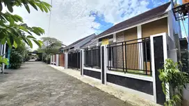 Rumah dekat Masjid di Kadirojo, Purwomartani, Kalasan