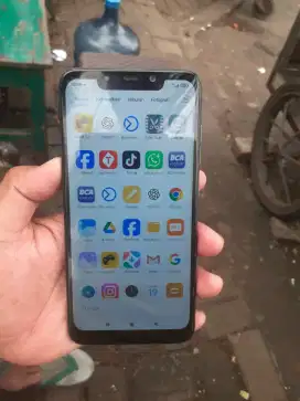 HP seken pocophone  F1