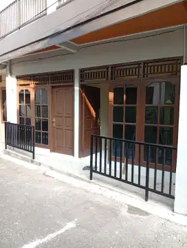 Disewakan 2 petak kontrakan