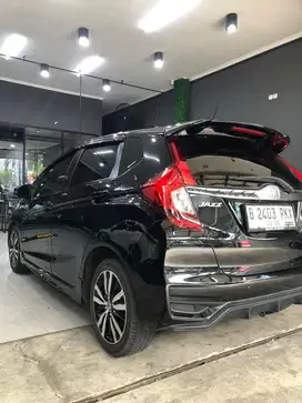 2020 Honda Jazz RS AT. Kilometer: 37.000. Service Record Honda