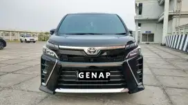 (DP 25) Low Km Toyota Voxy 2.0 AT 2018 Tgn1 Mbl Terawat Siap Pakai
