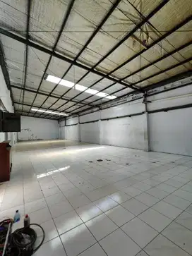 Disewakan Gudang  sangat startegis holis bandung