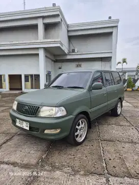 Toyota Kijang LGX AT 2.0 Bensin Th.2003