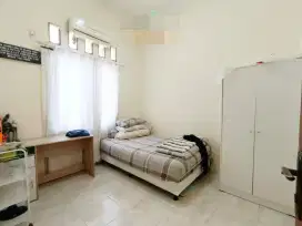 Di jual perabotan  kasur lemari dan meja belajar