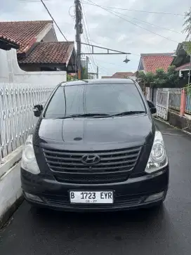 HYUNDAI H-1 ROYALE BENSIN A/T