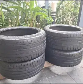 Ban Michelin Pilot Sport 4