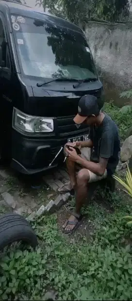 Mencari kerjaan yg halal dan berkah