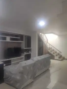 Rumah Murah Full Furnished di Cluster Zebrina  JGC Cakung Jak-Tim