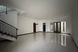 TERMURAH‼️ RUMAH BARU GRESS MANYAR KARTIKA DKT WISMA MUKTI, KLAMPIS