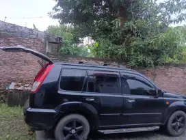 Jual mobil nissan xtrail 2005