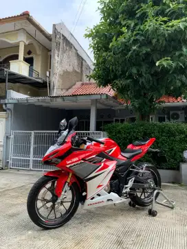 HONDA CBR 150 R 2021 KM 10 RB LIKE NEW