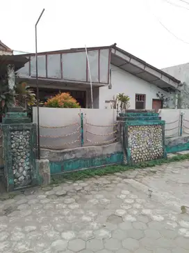 Rumah Strategis  Area Gowok Dekat AMPLAZ