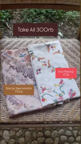 Kerudung segi 4 Dian Pelangi dan Do'a by Dewi Sandra