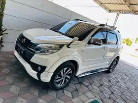 Rush putih 2016 TRD Sportivo