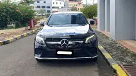 Mercedes benz mercy glc300 coupe amg line 2019 hitam
