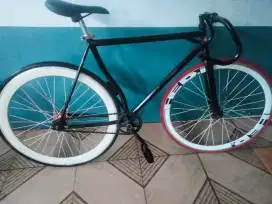 Sepeda fixie doltrap ujungaspal
