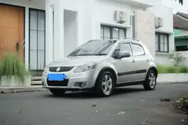 Suzuki SX4 X-over AT tahun 2010