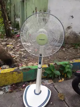 kipas angin panasonic berdiri 16inch