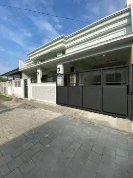 rumah baru gentan deket jln raya mangesty gentan