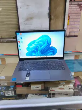 LAPTOP LENOVO IDEAPAD SLIM 3 14IAU7 CORE I3-1215u RAM 8 GB SSD 512 GB