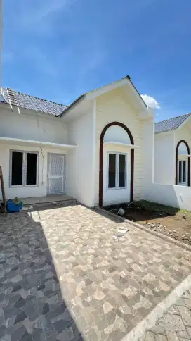 RUMAH IDAMAN DAERAH PINANG BARIS DISC BESAR BESARAN