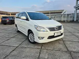 Toyota Kijang Innova V Matic Bensin Tahun 2012