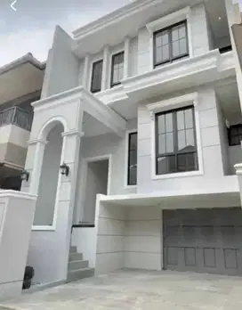 Rumah Sultan American Minimalis Cantik Graha Famili Surabaya