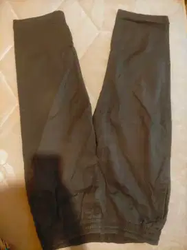 Celana uniqlo pinggang karet