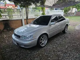 Toyota Corolla 2000 Bensin