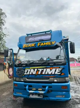 Tronton Nissan triway