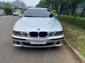 BMW E39 528i 1997