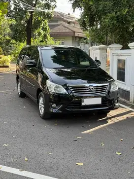 Toyota KIjang Innova 2.5V Automatic Tahun 2013