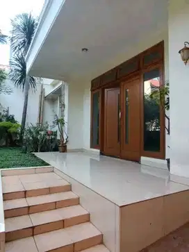 DIJUAL RUMAH BAGUS M KAHFI2 SIAP HUNI JAGAKARSA JAKSEL.