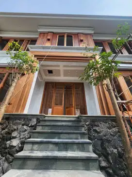 DIJUAL RUMAH MEWAH KEMANG JAKARTA SELATAN.