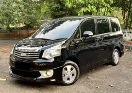 [KM 30 RB] Toyota NAV1 2.0 V A/T 2013/2014 Antik Seperti Baru