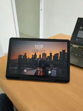 Galaxy Tab s6 Lite 2024 Like New