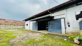 Gudang Luas Tanah 1500m2 Kawasan Pabrik & sedang Turun Harga di Bekasi