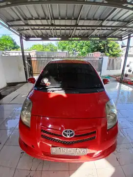 Mobil Toyota Yaris S 1.5 Bensin AT 2008
