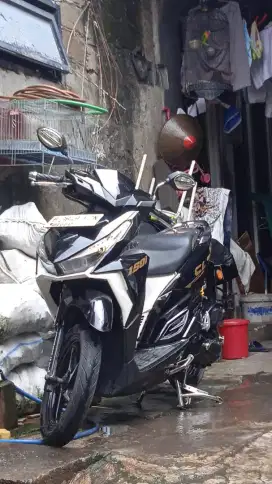 Vario 125 led old