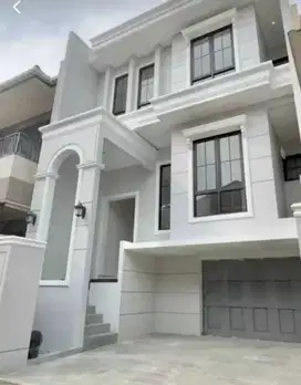 Dijual Rumah Baru Graha Famili Model American Classic - Surabaya Barat